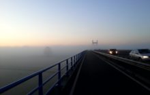 Foto is gemaakt omdat de brug er zo mooi uitkomt in de mistThymen Schippers heeft hem naar mij gestuurd om hem door te sturen